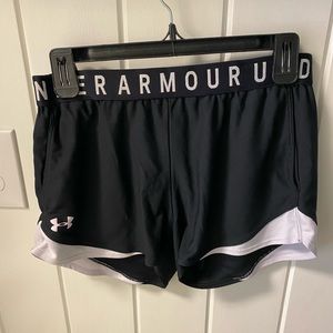 UNDER ARMOUR Athletic Shorts